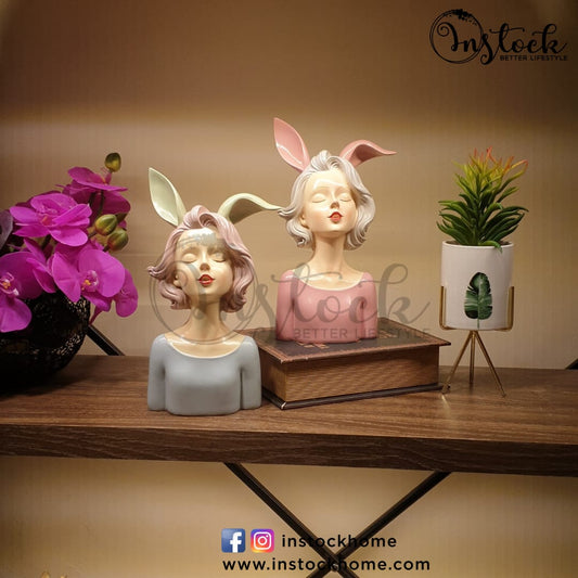 Pretty Girl Sculpture - Available in 2 Colors